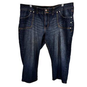 American Rag  Size 18  Crop Denim Capri Jeans With Button Zip Closure